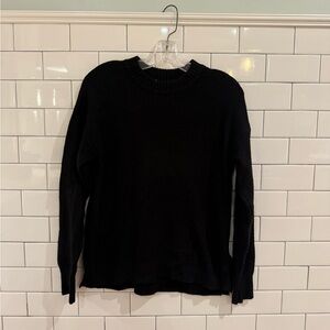 Time and Tru Women's Black Crew Neck Sweater